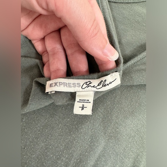 Crop Top - Picture 6 of 8